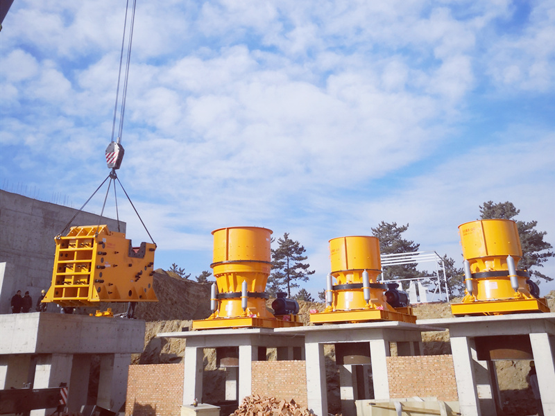 單缸液壓圓錐破碎機(jī)